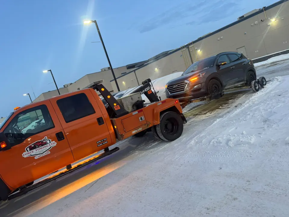 Force Towing vehicle transport in snowy conditions